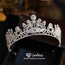 Laden Sie das Bild in den Galerie-Viewer, CC Crown for Women Wedding Accessories Bridal Headpiece Engagement Hair Ornaments