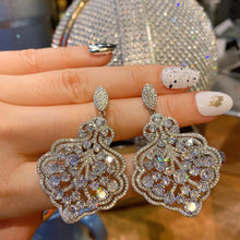 Laden Sie das Bild in den Galerie-Viewer, Transparent Crystal Earrings Women Jewelry Macrame Party Banquet Cocktail Valentine&#39;s Day Accessory