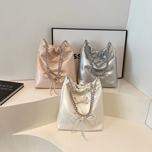 画像をギャラリービューアに読み込む, Pu Leather Silver Shoulder Bags for Women 2024 Fashion Handbags and Purses Chain Crossbody Bucket Bag