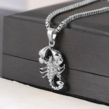 Carica l&#39;immagine nel visualizzatore di Gallery, Fashion Scorpion Pendant Necklace Women/Men Metallic Style Jewelry hn07 - www.eufashionbags.com