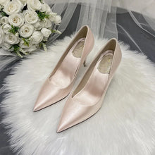 Load image into Gallery viewer, 2024 Wedding Dress Shoes White High Heels Women&#39;s 9CM Fine Heels Silk Banquet Single Shoes Champagne Bridesmaid Shoe Large 42 43
