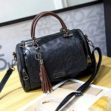 Charger l&#39;image dans la galerie, Large Tassel Decor Handbag Fashion Women&#39;s Shoulder Bag Zipper Crossbody Bag With Strap a01