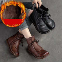 Carica l&#39;immagine nel visualizzatore di Gallery, Vintage Genuine Leather Short Boots Winter Round Toe Lace-up Shoes
