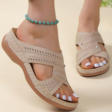 Carica l&#39;immagine nel visualizzatore di Gallery, Soft Bottom Summer Women Sandals Luxury Low Heels Slippers Footwear - www.eufashionbags.com