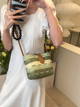 Laden Sie das Bild in den Galerie-Viewer, New Summer Beach Straw Bags for Women Straw Shoulder Crossbody Bags a177
