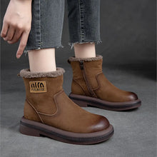 Laden Sie das Bild in den Galerie-Viewer, Natural Genuine Leather Ankle Boots Women Soft Soled Flats q151