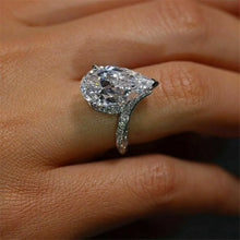Carica l&#39;immagine nel visualizzatore di Gallery, Pear Cubic Zirconia Women Rings Wedding Accessories Silver Color Trendy Engagement Band Jewelry