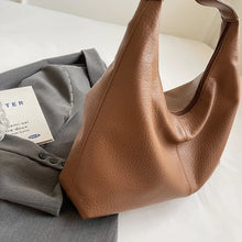 Load image into Gallery viewer, Large Winter Shoulder Bag for Women Designer Hobo Bag Tote Purse z59