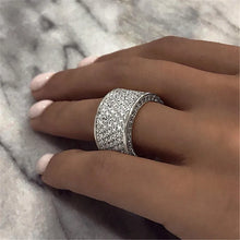Carica l&#39;immagine nel visualizzatore di Gallery, Bling Bling Wedding Band Rings Sparkling CZ Engagement Women  Rings n102