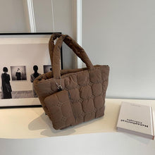Carica l&#39;immagine nel visualizzatore di Gallery, Fashion Padded Shoulder Bag for Women Trendy Winter Handbags Tote Purse l27 - www.eufashionbags.com