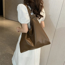 Load image into Gallery viewer, Fashion Leather Casual Tote Bag for Women Large Hobo Shoulder Bag z23