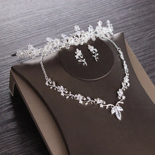 Load image into Gallery viewer, Luxury Cubic Zircon Leaves Bridal Jewelry Set Tiaras Crown Choker Necklace Earrings