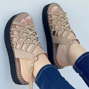 Fashion Rivet Flat Heels Women Sandals Summer Platform Shoes
