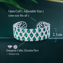 Charger l&#39;image dans la galerie, Round Green Cubic Zirconia Pave Open Cuff Big Wide Wedding Pageant Bangle