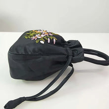Cargar imagen en el visor de la galería, Retro Embroidery Drawstrings Handbags Women Purse Wallets Card Holder Bucket Shoulder Bag
