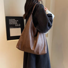 Laden Sie das Bild in den Galerie-Viewer, 2 PCS/SET Winter Fashion Shoulder Bags for Women Trendy PU Leather Bag n337