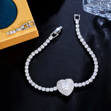 Charger l&#39;image dans la galerie, Round Bling Cubic Zircon Love Heart Shape Charm Bracelets for Women b63