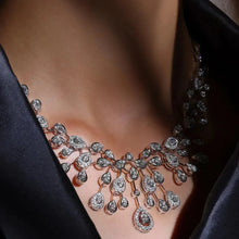 Laden Sie das Bild in den Galerie-Viewer, Silver Color Water Drop Full Clear Zircon Crown Choker Necklace+Earrings Set for Women x49