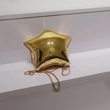 Laden Sie das Bild in den Galerie-Viewer, Gold And Silver Chain Women&#39;s Evening Bag New Bright Face Five Pointed Star Shoulder Bag a32