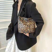 Load image into Gallery viewer, Small Pu Leather Bucket Bag for Women 2024 Y2K Fashion Handbags and Puress Leopard Shoulder Bag