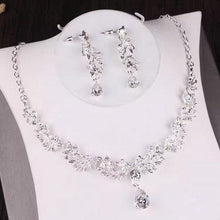 Charger l&#39;image dans la galerie, Fashion Crystal Leaf Bridal Jewelry Sets Women Tiaras Choker Necklace Earrings bn02 - www.eufashionbags.com